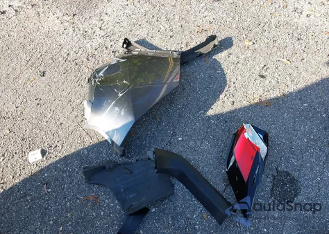 2019 Toyota Rav4 Xle Premium from USA, damaged, VIN 2T3C1RFV8KC033183